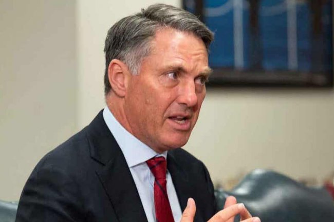 Australia won't promise to side with United States in Taiwan conflict after submarine purchase