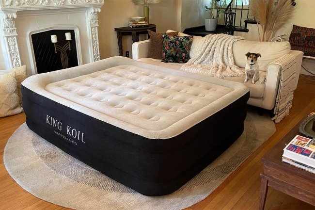 21 pairs of shoes that are perfect for traveling this spring and summer