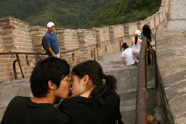 Lonely Chinese inventor creates creepy kissing machine after lockdown barred him from seeing girlfriend