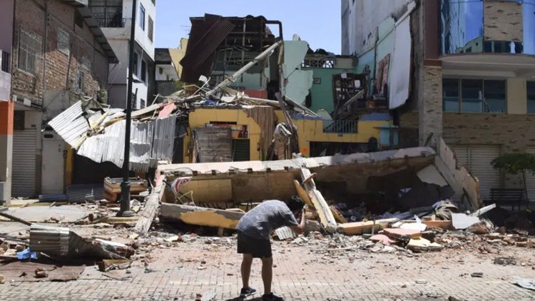 Strong earthquake kills at least 14 in Ecuador, 1 in Peru